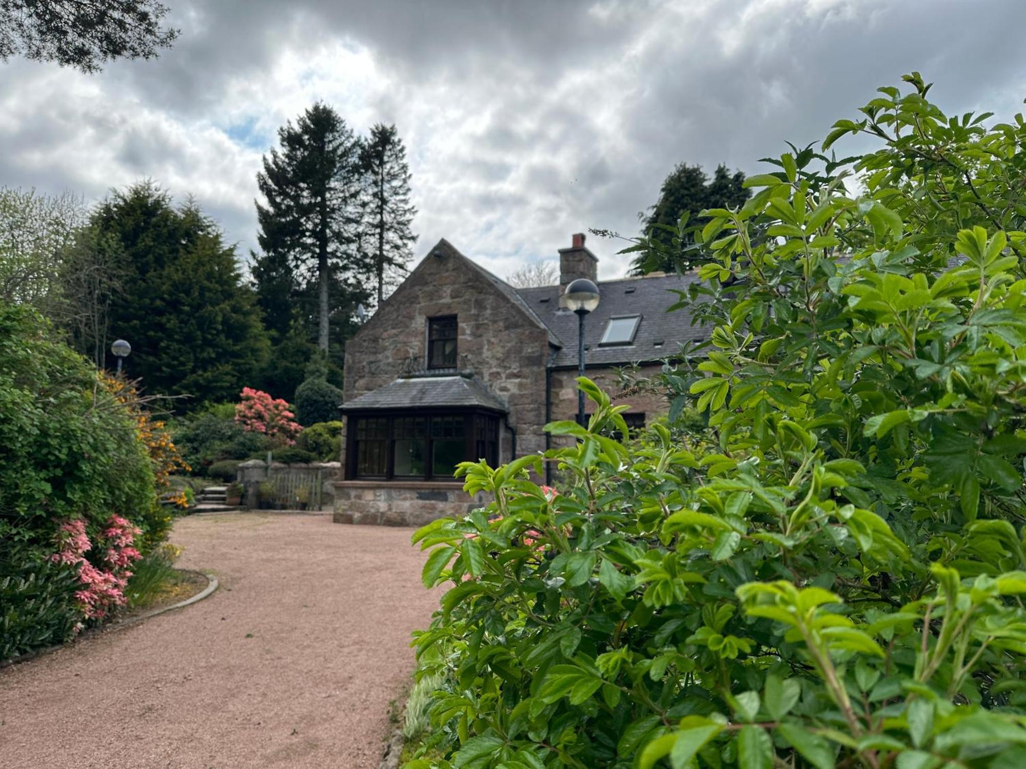 Awakening Alchemy Retreat Centre Acomodação com café da manhã Inverurie Exterior foto